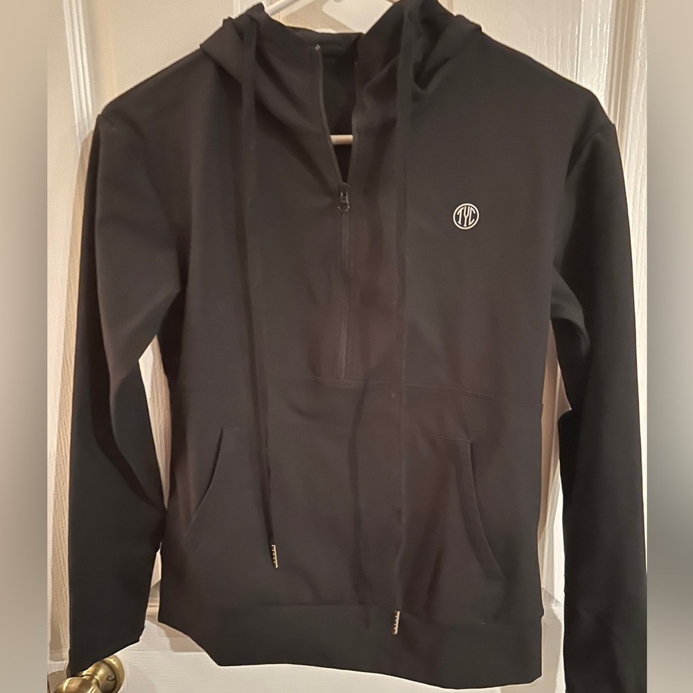 TYC Blacket 1/2 Zip Hoodie
Size XS Women’s
Pockets
Hoodie
Great condition!